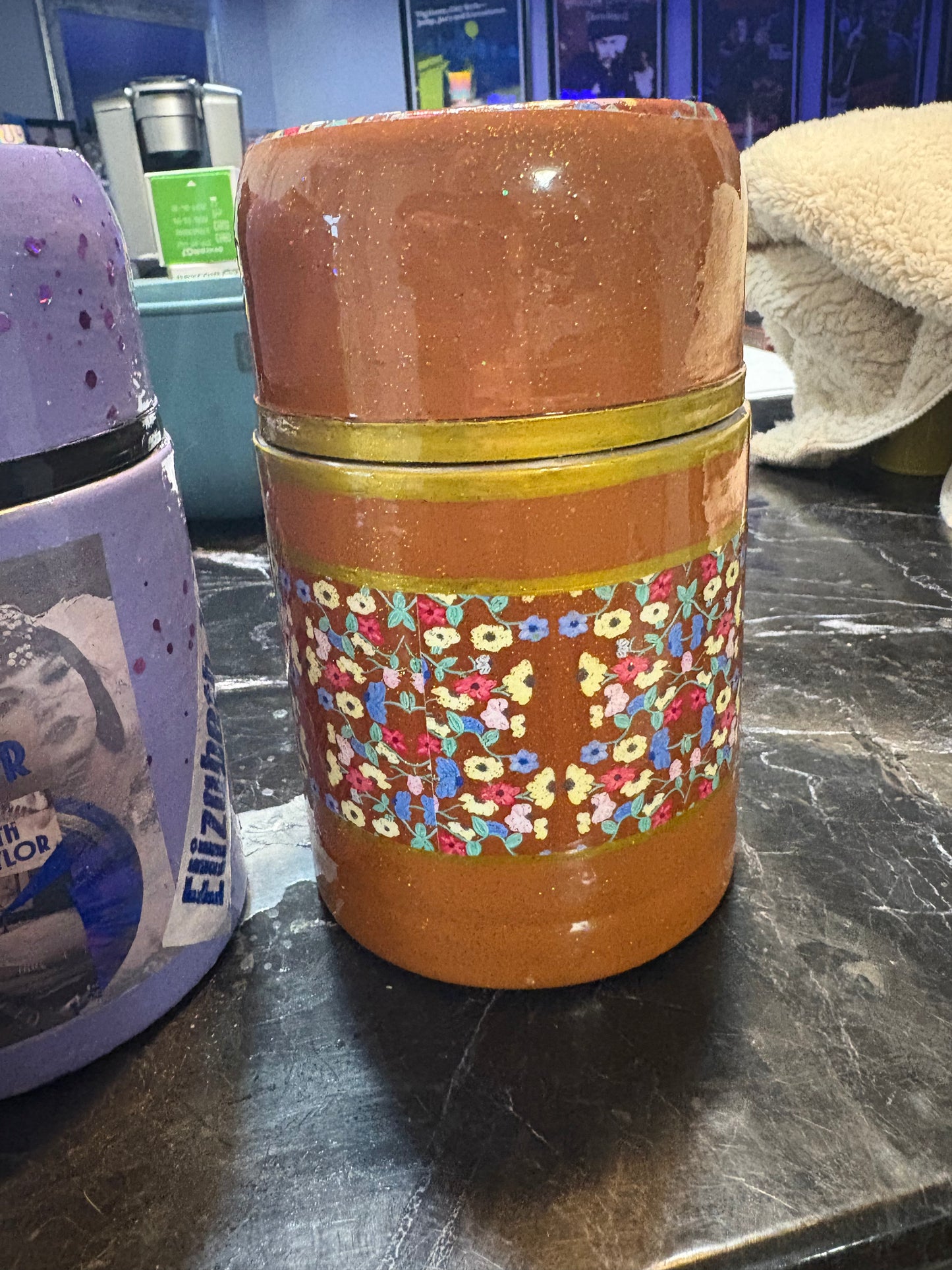 Piano surprise song thermos