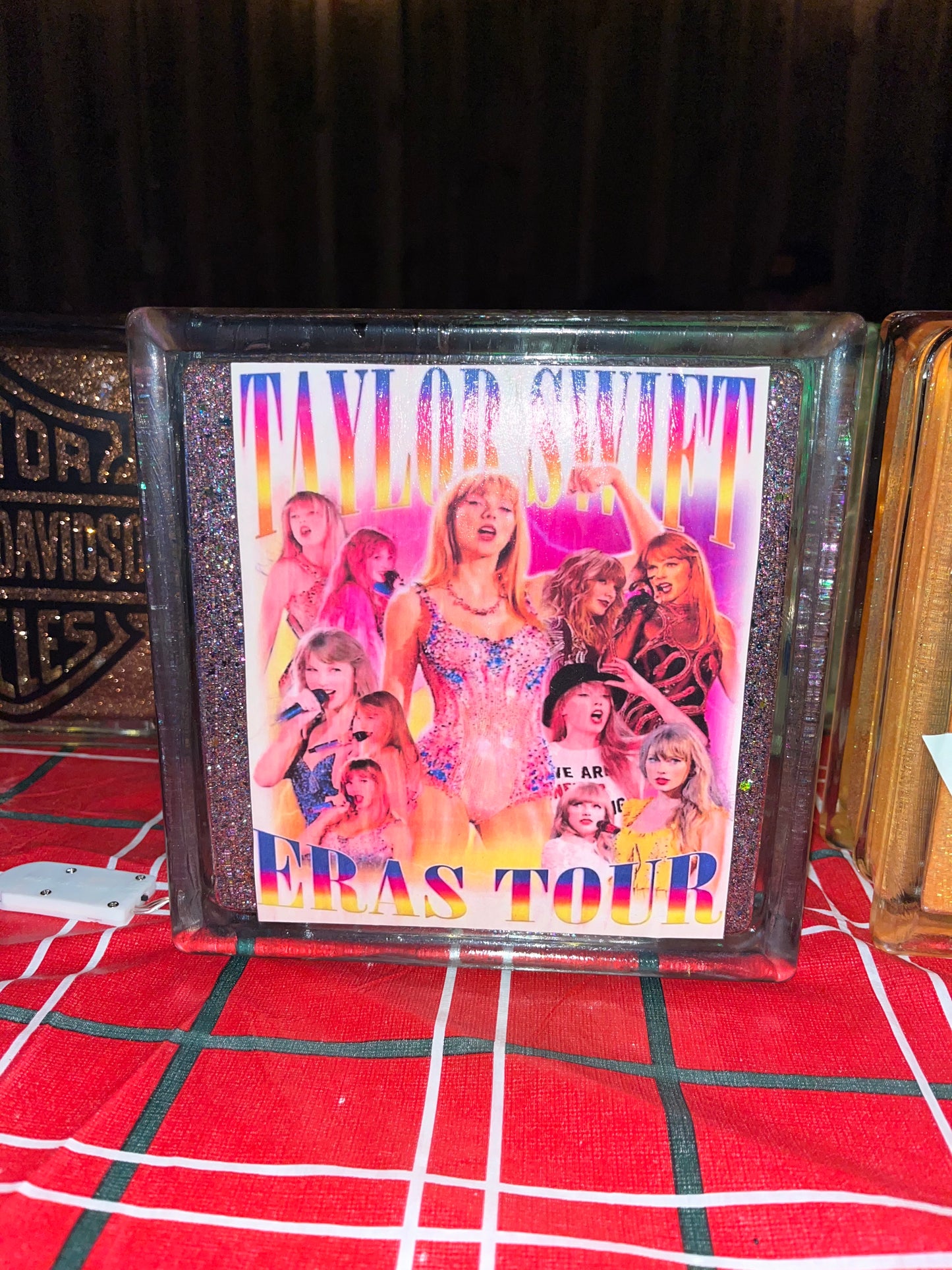 tour light up box