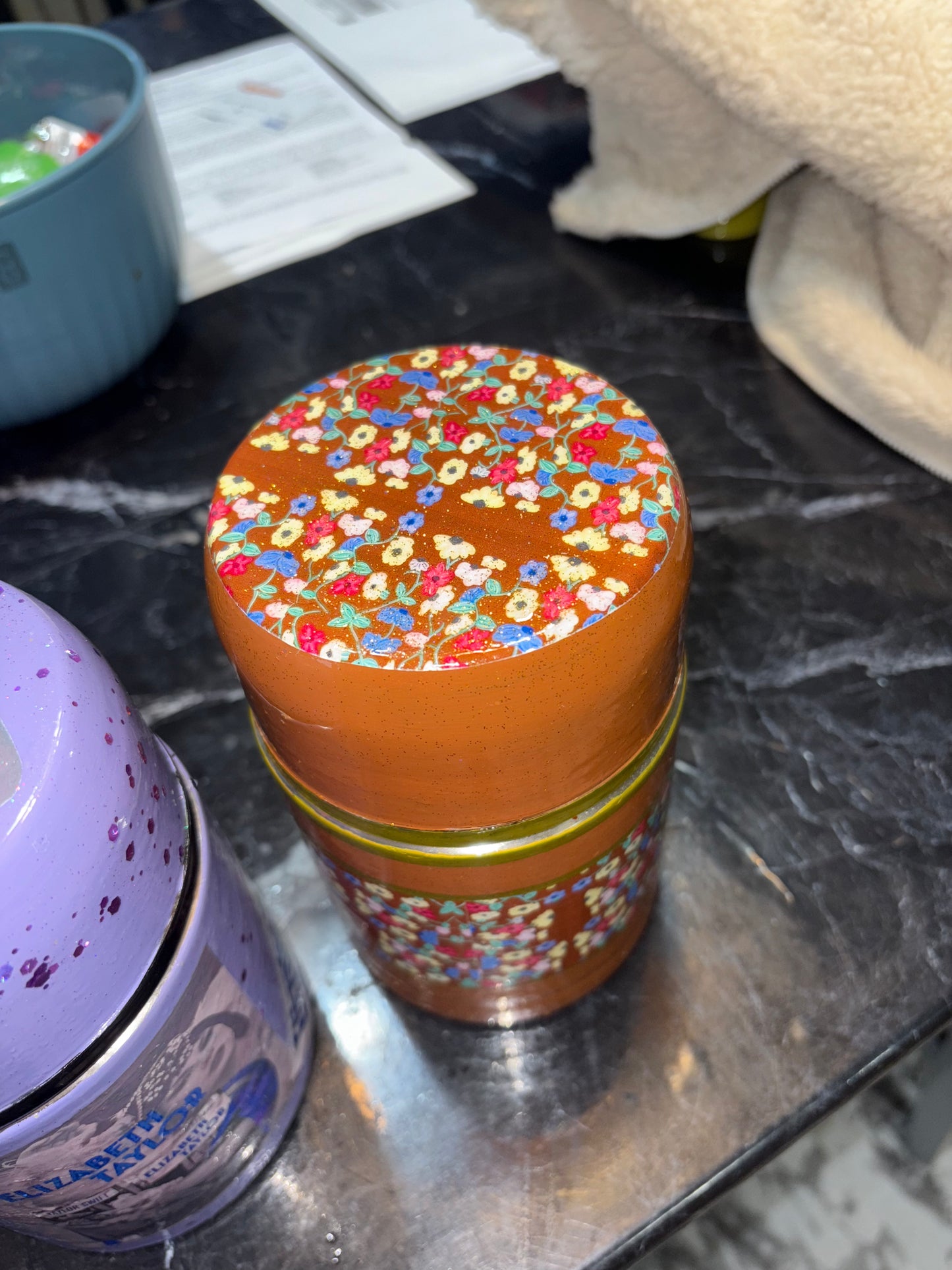 Piano surprise song thermos