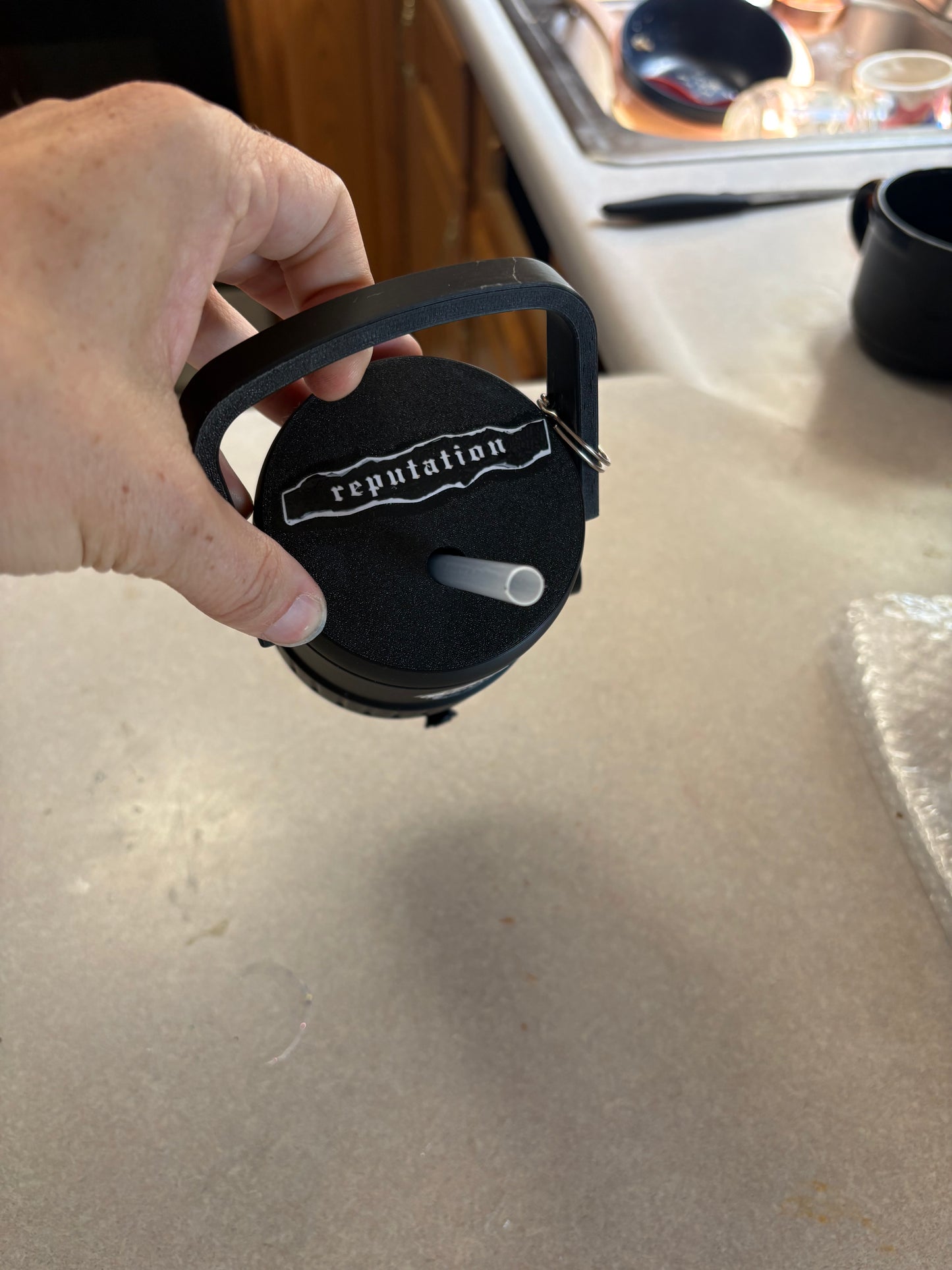 Viral can holder -Taylor designs